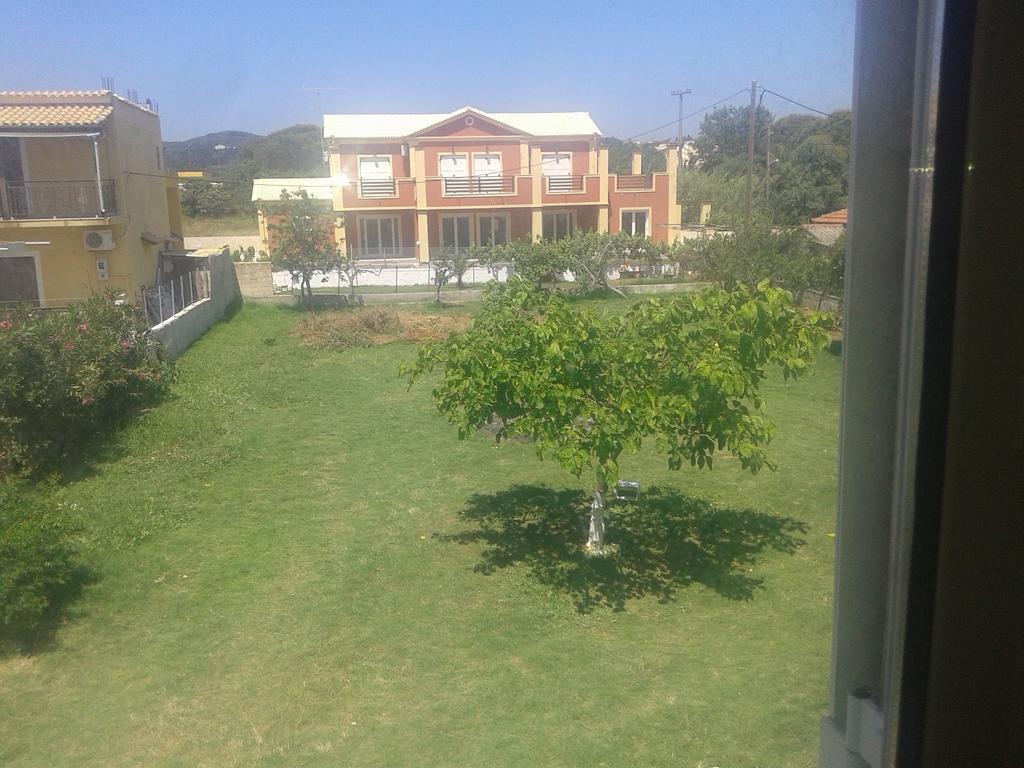 Foivos Seaside Apartments Agios Georgios  Rum bild