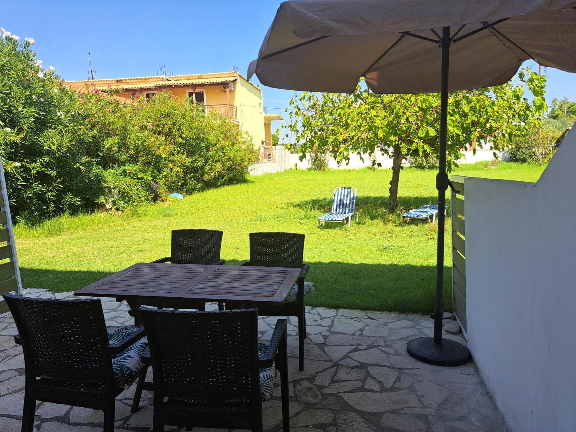 Foivos Seaside Apartments Agios Georgios  Exteriör bild