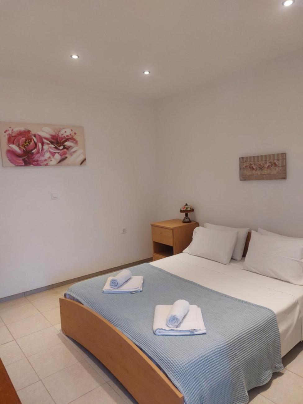 Foivos Seaside Apartments Agios Georgios  Exteriör bild