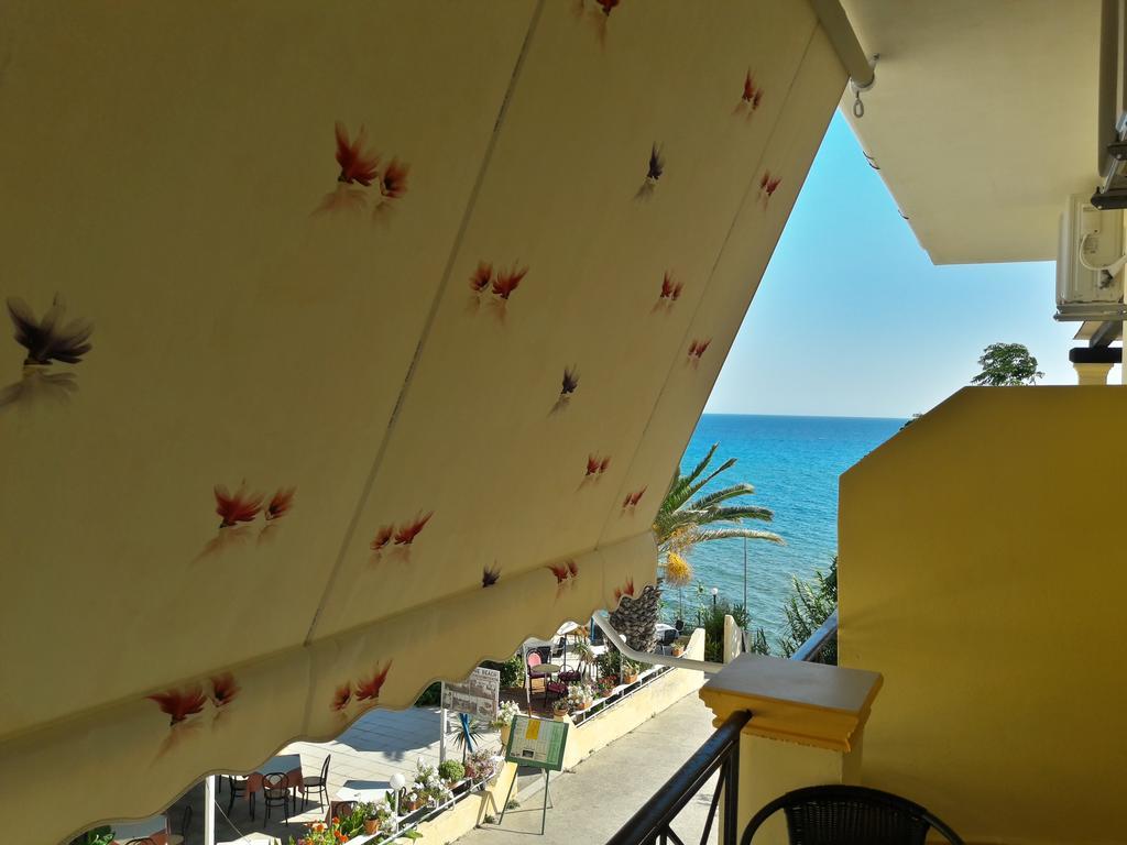 Foivos Seaside Apartments Agios Georgios  Exteriör bild