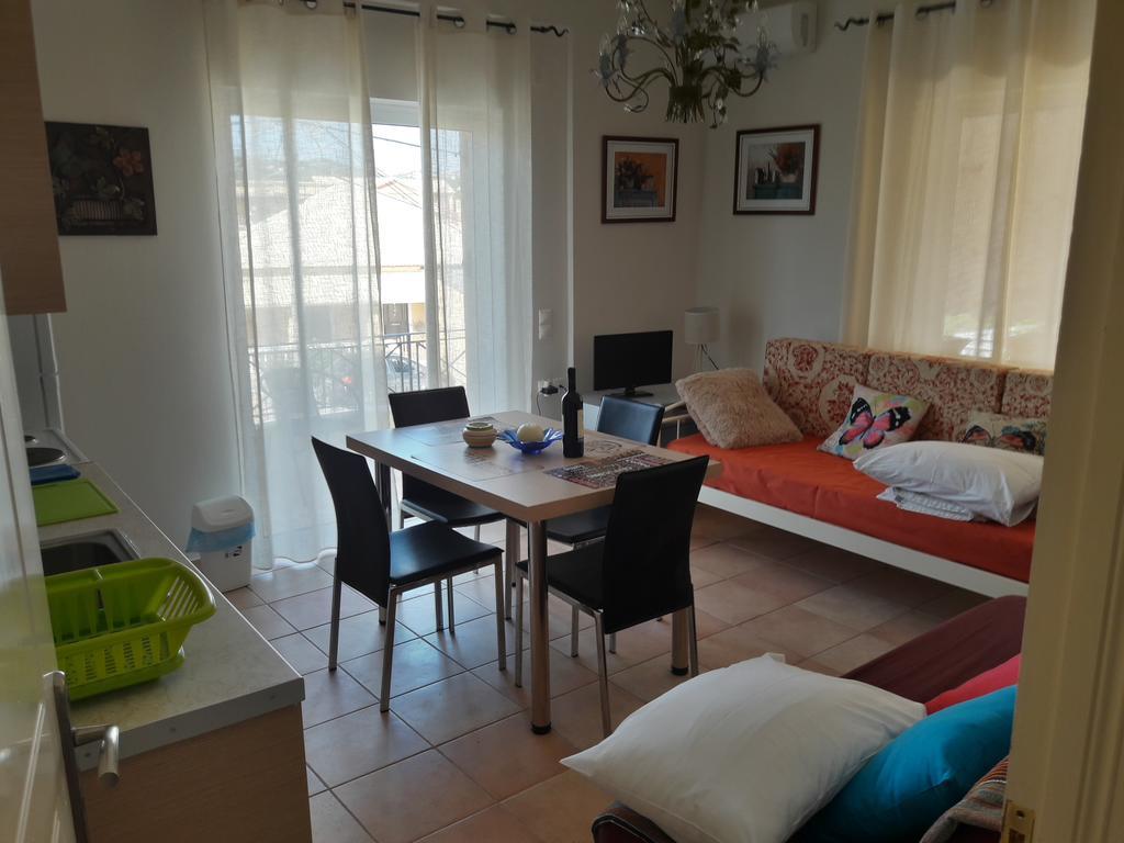 Foivos Seaside Apartments Agios Georgios  Exteriör bild