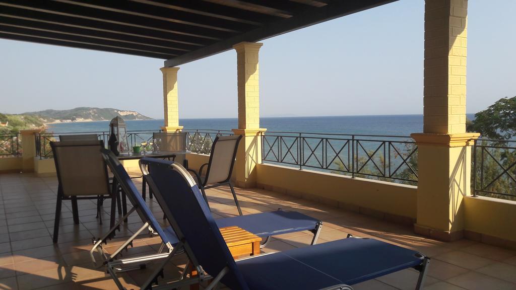 Foivos Seaside Apartments Agios Georgios  Exteriör bild